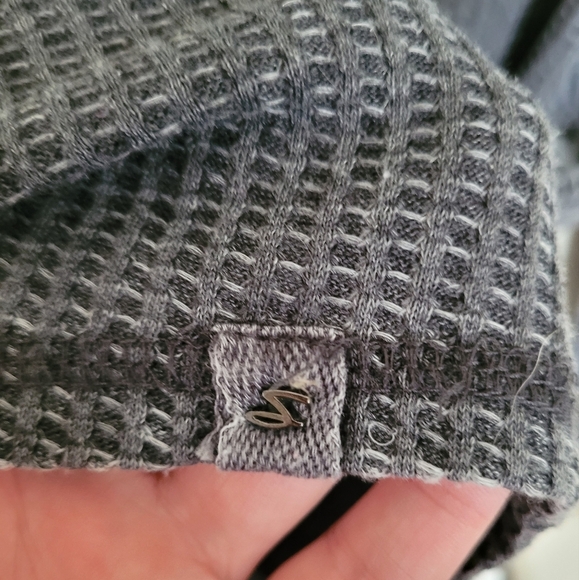 Seven7 Premium High Low Blue Gray Button Down Waffle Knit Henleys Size Large - Picture 6 of 16